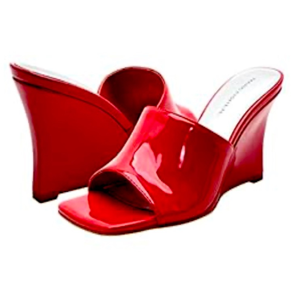 Beautiful sleek lady like refined wedge upper. Striking red Marc Fisher LTD.